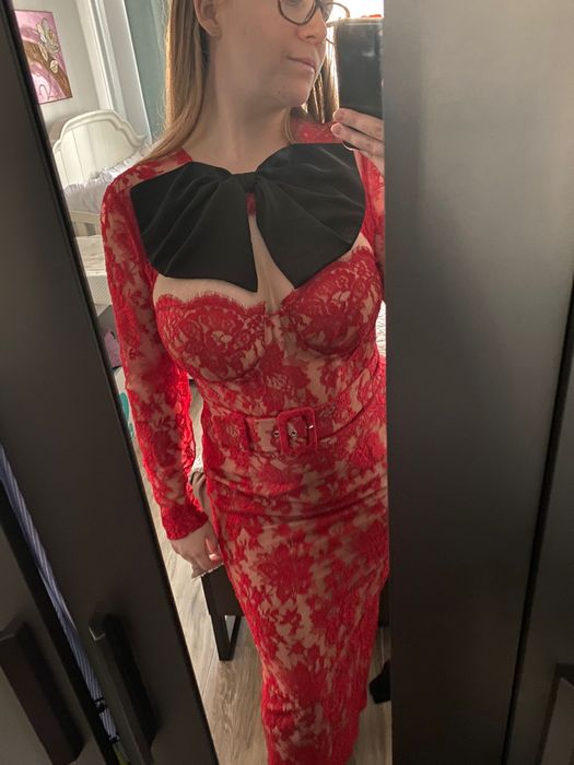 Rochie rosie sexy dantela midi