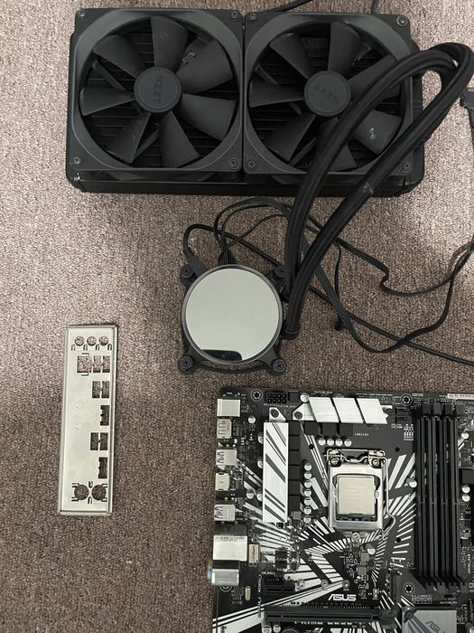 Vand/Schimb Kit Procesor Intel I9 9900k