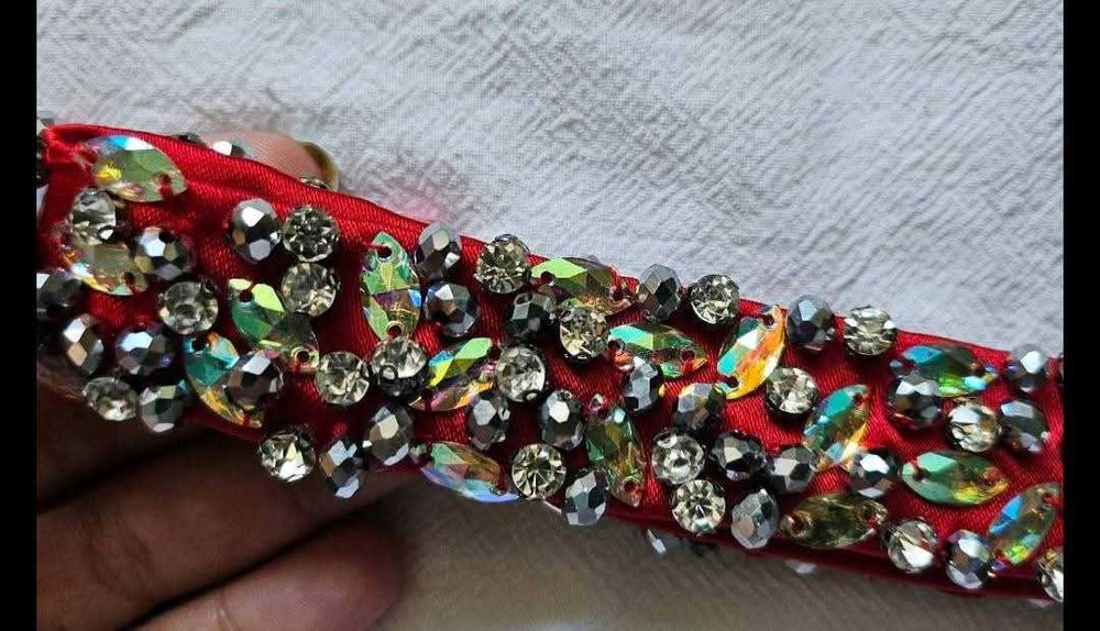 Продавам елегантна рокля