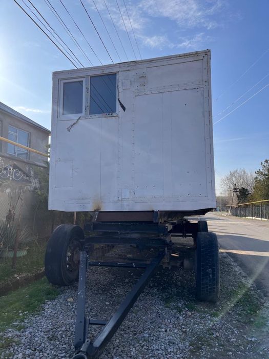 Жилой вагончик на колоссах