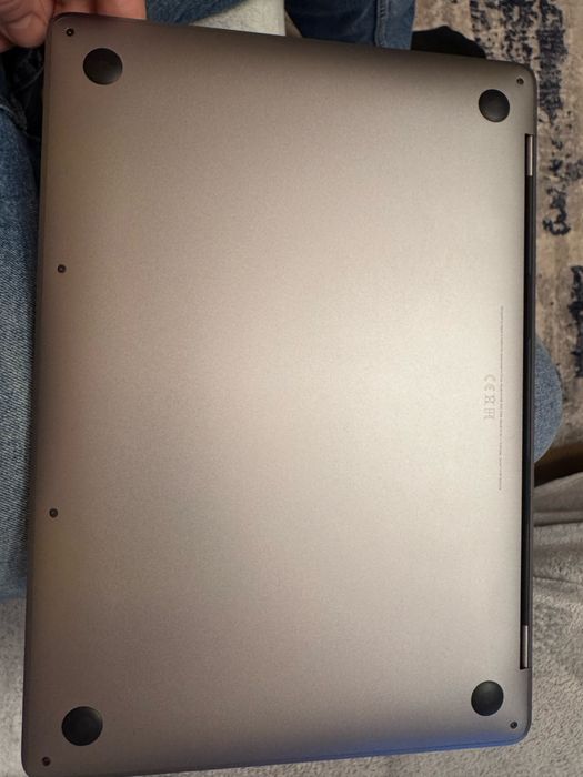 Macbook pro A1708
