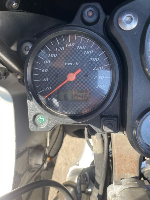 Honda hornet S 600 cb600f cbf600 Pc34 2000 sau schimb cu maxi scuter