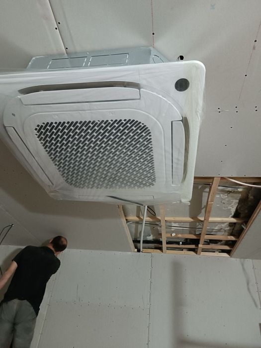 Кондиционер колонный Welkin Midea