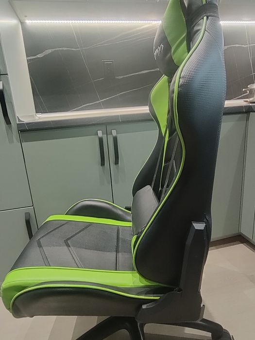 Геймърски Стол Genesis Nitro 880