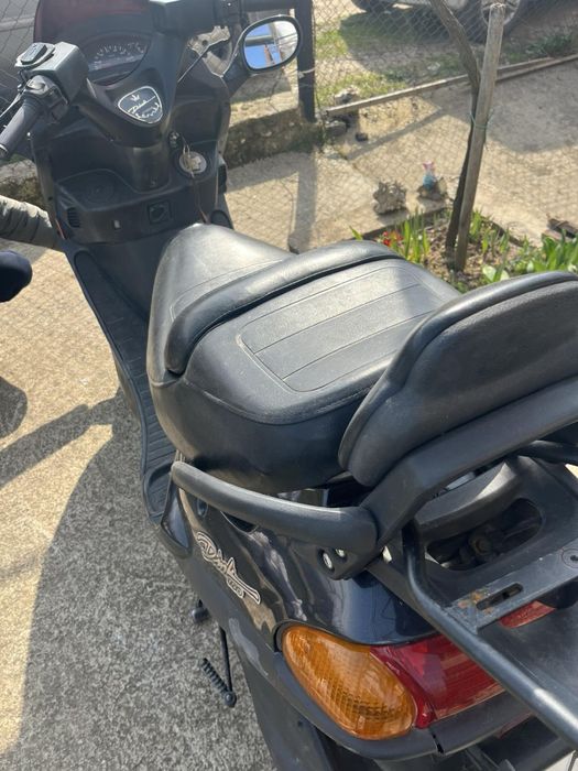 Скутер kymco 150 dink