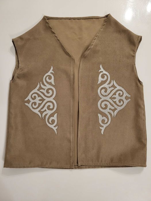 Национальный жилет, ұлттық жилет ұлға 7-9 жасқа