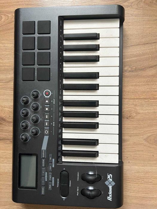 Keyboard Midi Controller Axiom 25