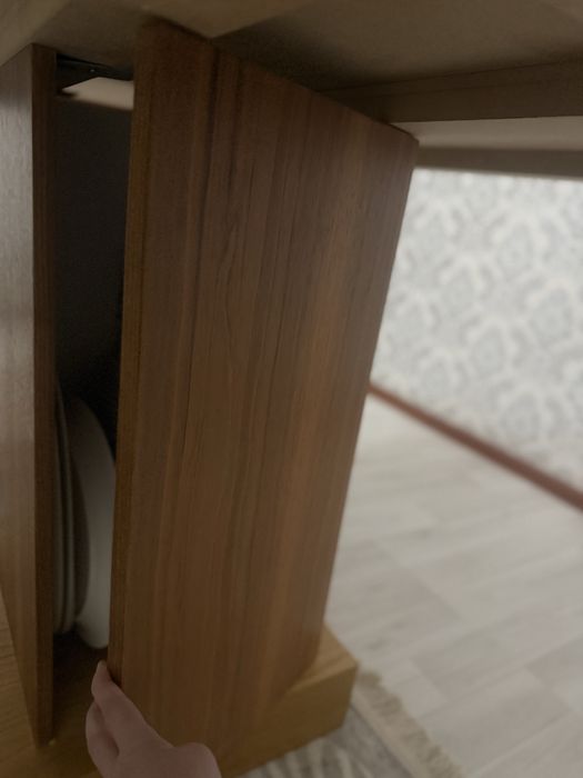 Стол шпонированный для гостинной