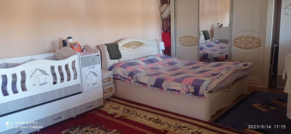 Nazarbek beshqorgon mahallasida  SROCHNIY uchaska sotiladi ozimizani u