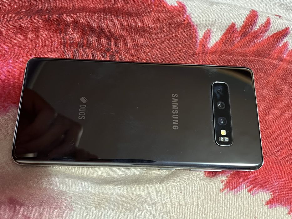 samsung galaxy s10+