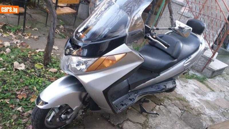 Suzuki Burgman 400
