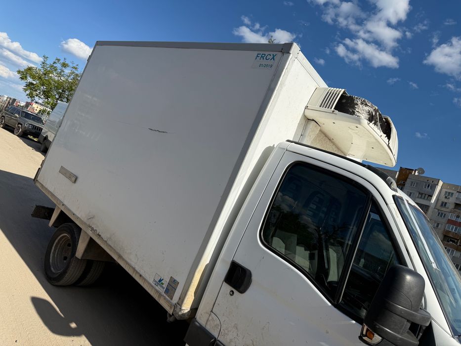 Термоизолиран фургон от ивеко