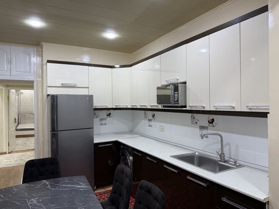 Ижарага 4 хонали квартира берилади. Квартира ўзимники без маклер.