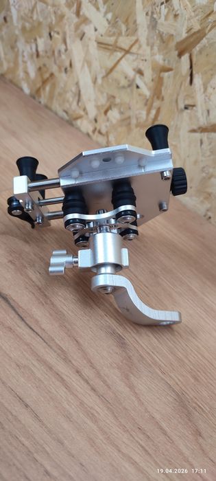 Держатель для телефона .