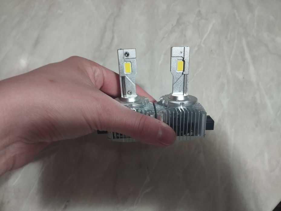 Becuri LED faruri