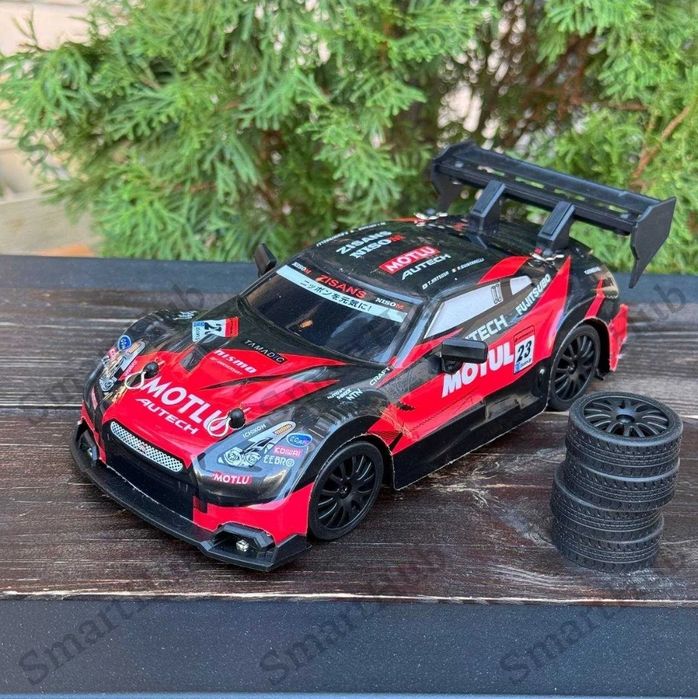 Дрифт машинка на пульте управления, радиоуправляемая машинка