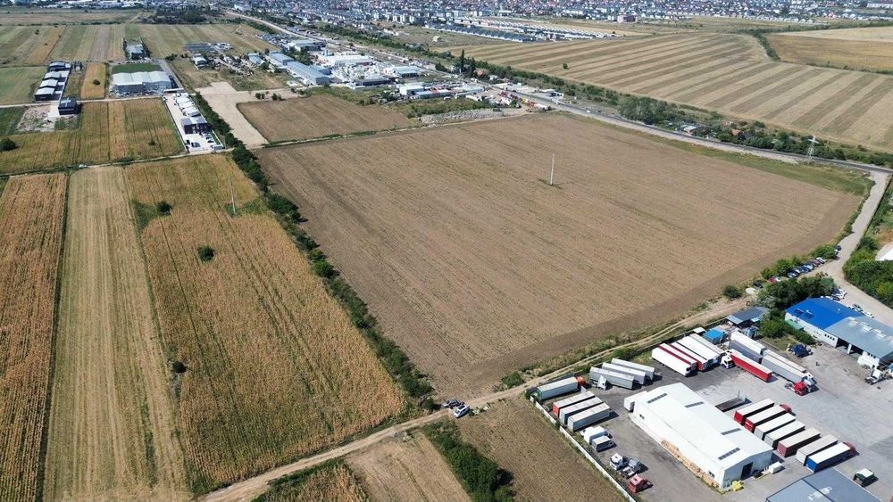 Proprietar,vand teren zona industriala ,