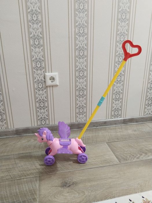 Продам игрушки недорого , цены разные