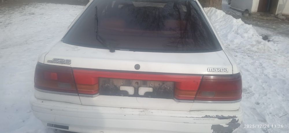 Продам Мазду на запчасти