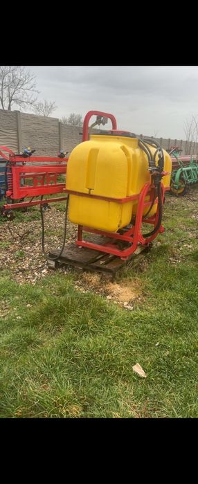 Met de erbicidat,Semănătoare de păioase,Prasitoare cu fertilizare ambele 5 secti!