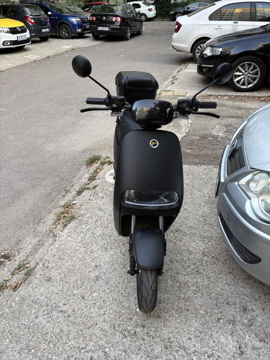 Vand scuter electric