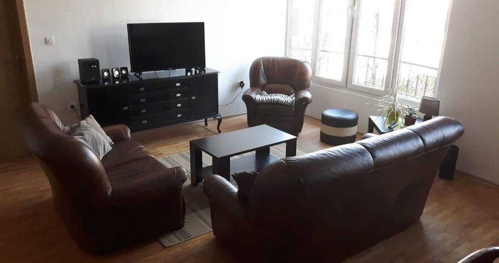 Двустаен имот в кв.Надежда 1