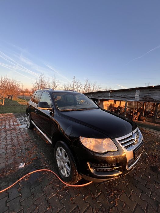 Vw touareg intact pentru dezmembrat ,fara acte!