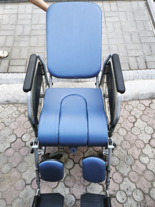 Коляска инвалидный