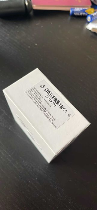Apple AirPods Pro 3 НОВИ запечатани гаранция Yettel