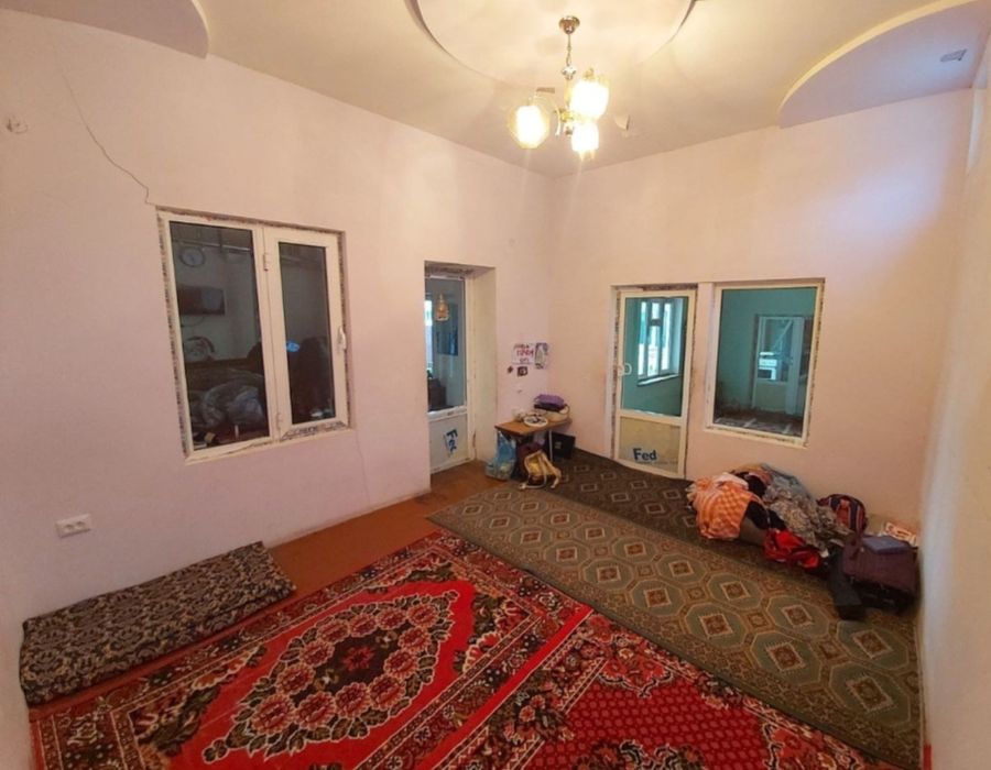 Эски шахарда ховли сотилади еки тошкентда Кучмас мулк Б/н алмашамиз