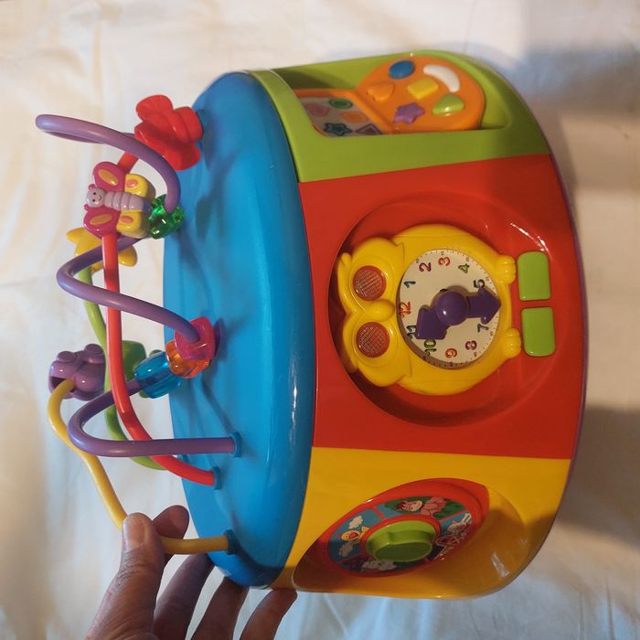 Jucarie interactiva multifunctionala