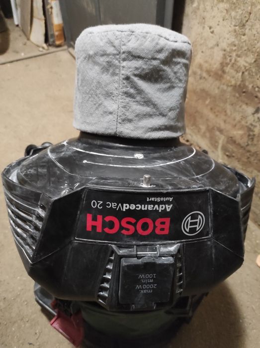 Прахосмукачка BOSCH Advanced Vac 20