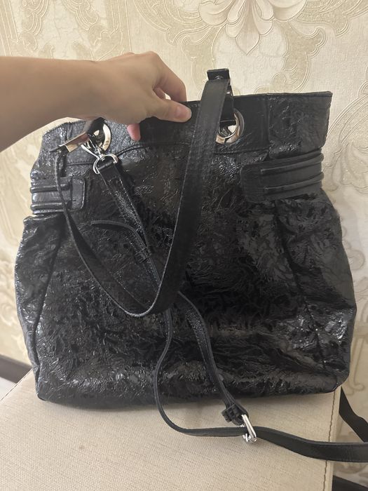 Продам кожаную сумку