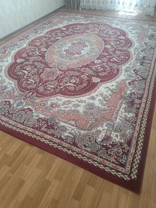 Продаю ковёр шерстяной