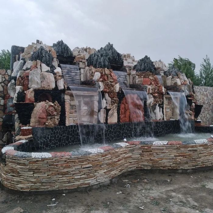 Рваный камень горный