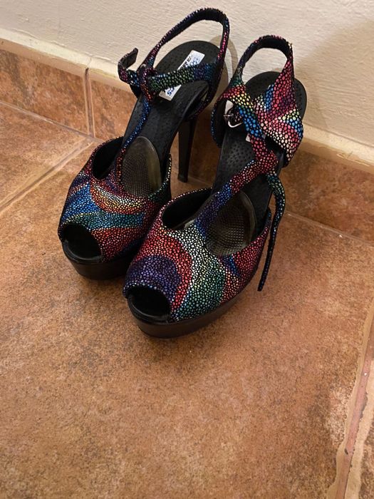 Sandale piele naturala marime 34