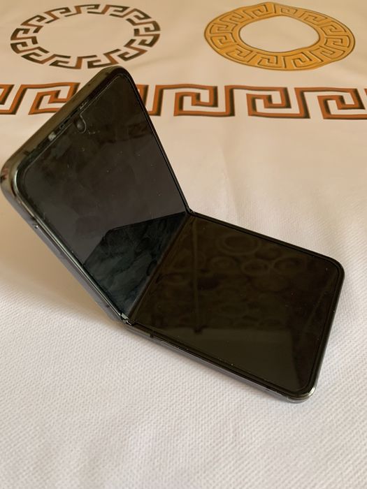 Новый galaxy z filp 4