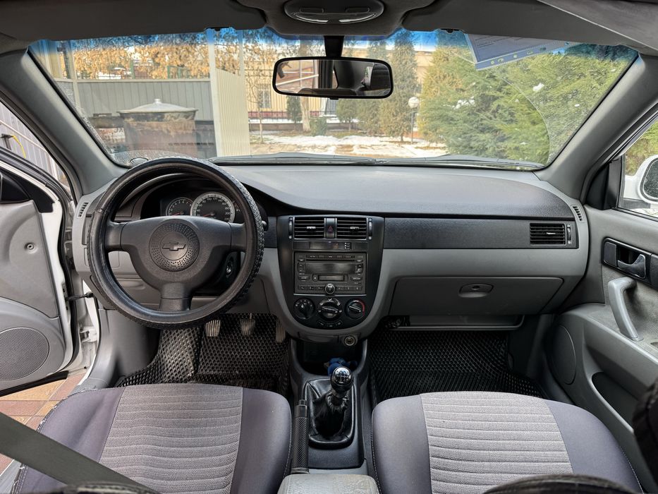 Lacetti 1,8 250ming masofa