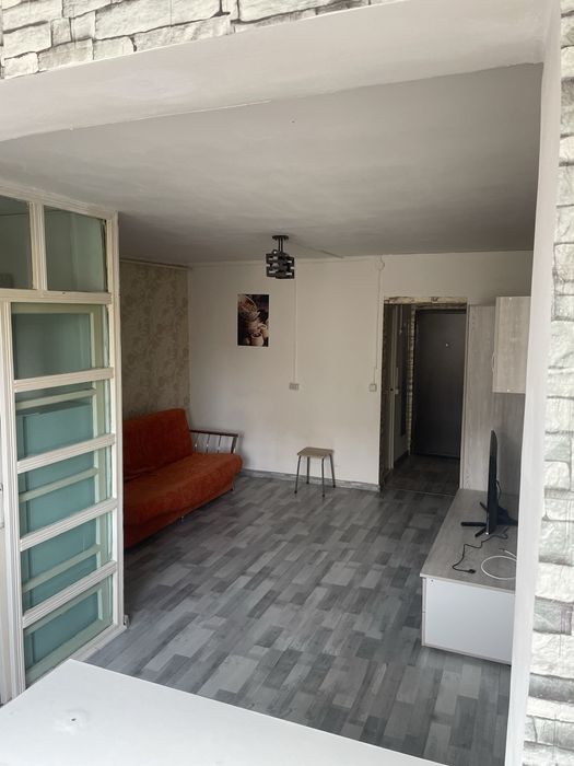 Garsoniera de inchiriat