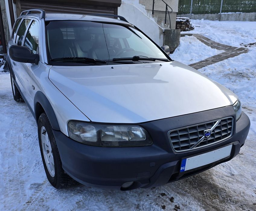 2.4 TURBO-CROSS Country D5 AWD 4x4