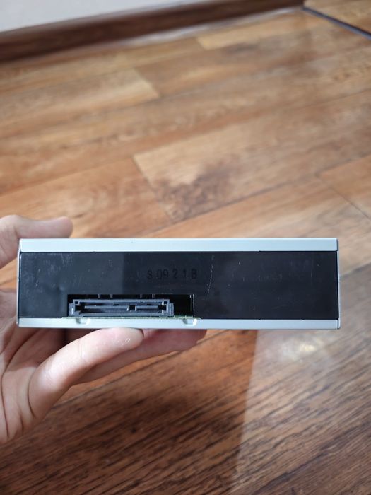 Дисковод Asus DRW-24D5MT