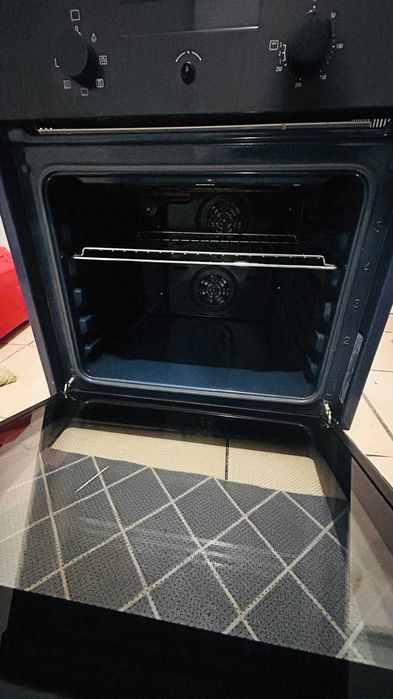 Продам духовку самсунг