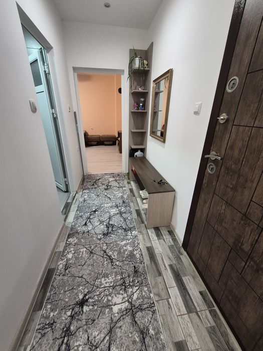 Дава се под наем Двустаен апартамент в Търговище, Запад 1 - 50 кв.м за 408 € - Снимка #2