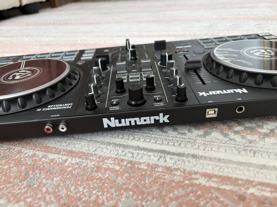 Numark Mixtrack Pro Fx