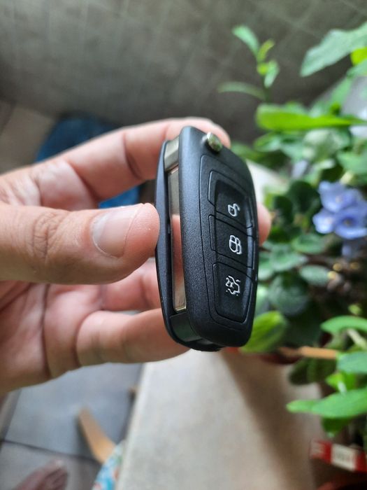 Carcasa cheie FORD Focus, Mondeo, Fiesta, Transit cu 3 butoane briceag