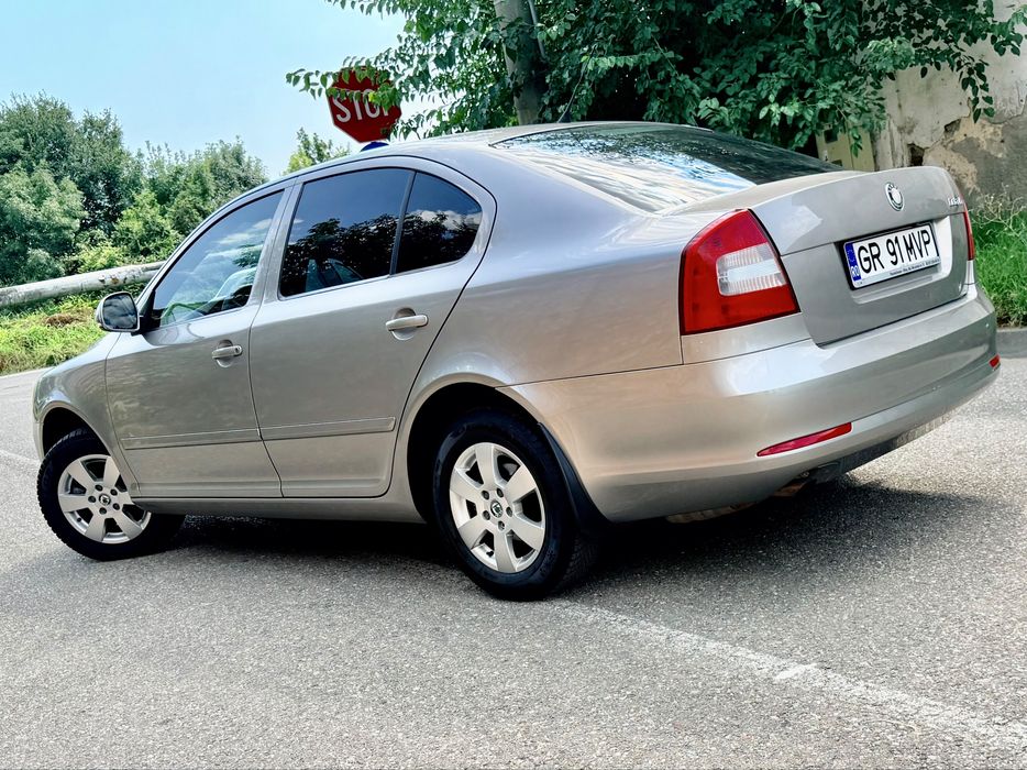 SKODA Octavia 2010 — imagine 2