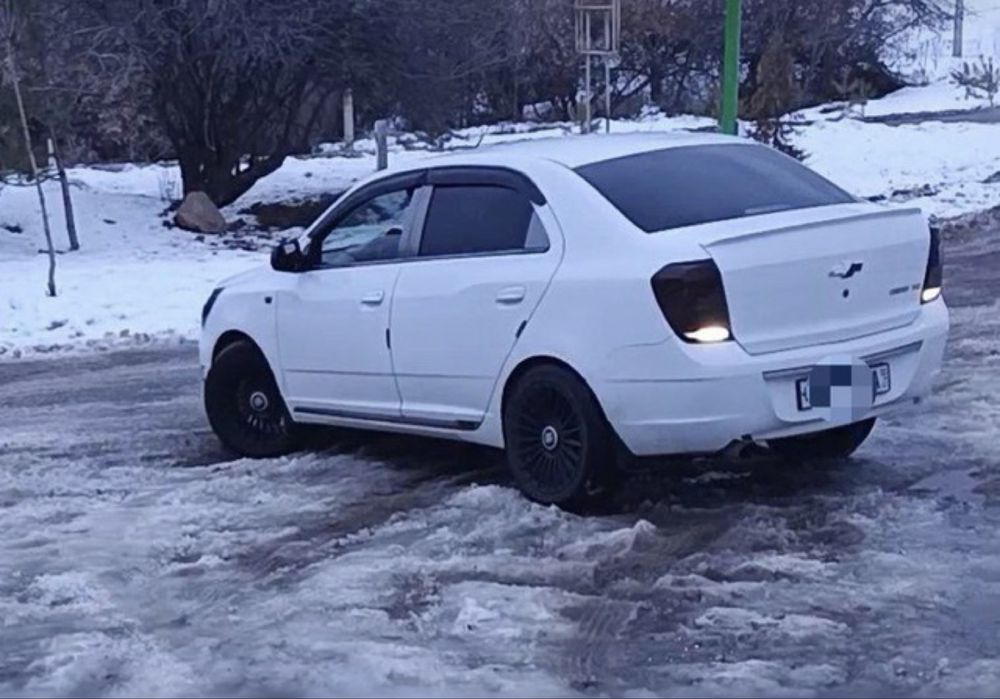 Oq cobalt 2021 top toza navarotlari bor metan gaz yaxshisi qoʻyilgan