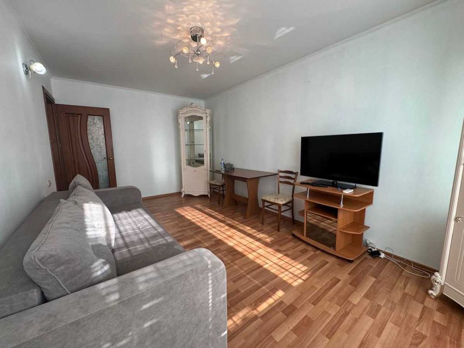 Дава се под наем Двустаен апартамент в София, Младост 1А - 77 кв.м за 348.84 € - Снимка #1