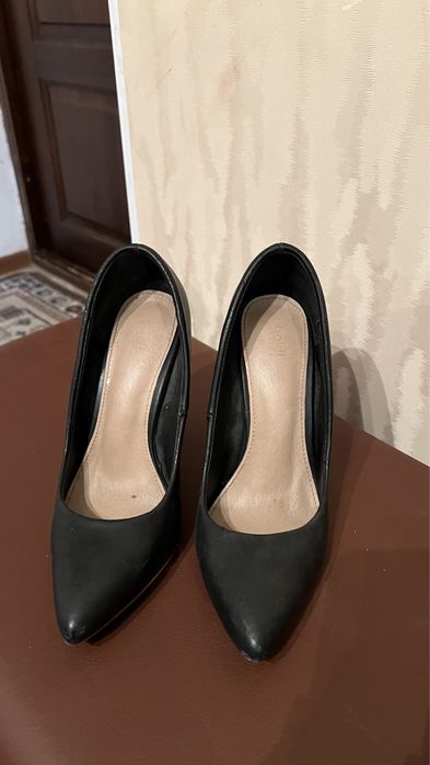 женские туфли, черные