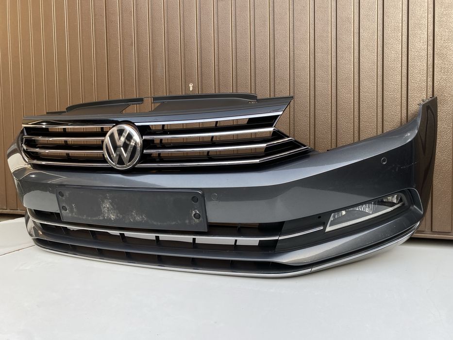 Bara fata vw Passat B8 HIGHLINE 2015-2022 cu senzori cod culoare LR7H